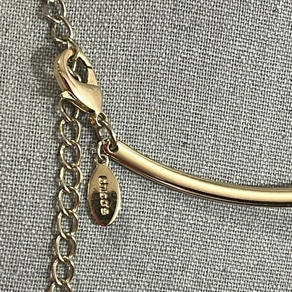 Chico’s Gold Tone Black & White Dangle Beaded Bib Necklace - Picture 3 of 7